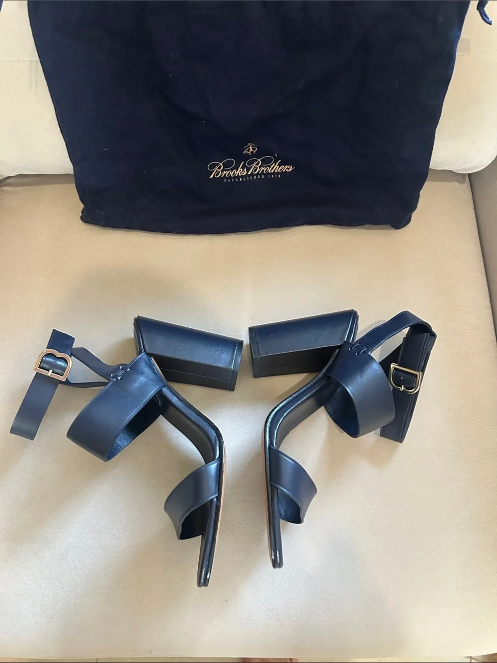Brooks Brothers Black Leather Block Heel Sandals with Ankle Strap w dust bag
